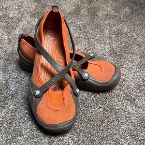 CROCS Women's Orange and Brown Flats